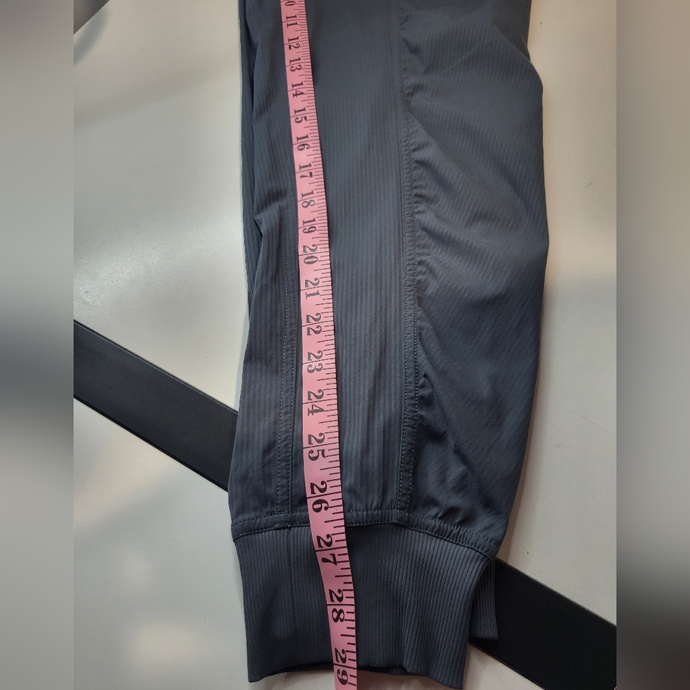 Lululemon Dance Studio Joggers - Picture 7 of 9